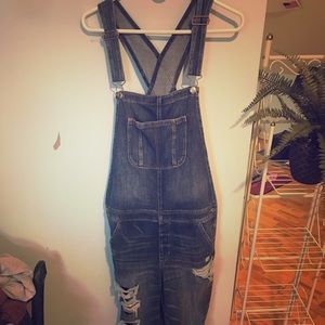 Boyfriend overalls!